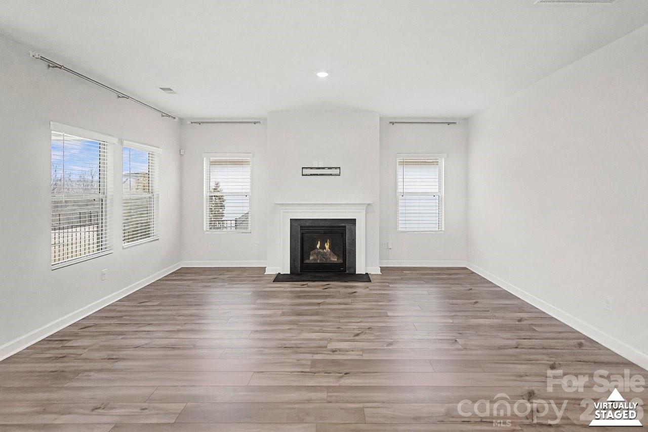 Larkhaven Hills - Residential