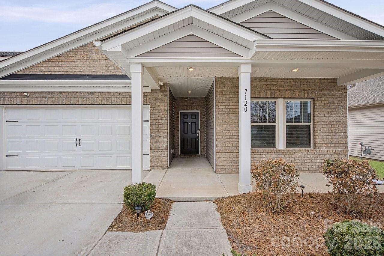 Larkhaven Hills - Residential