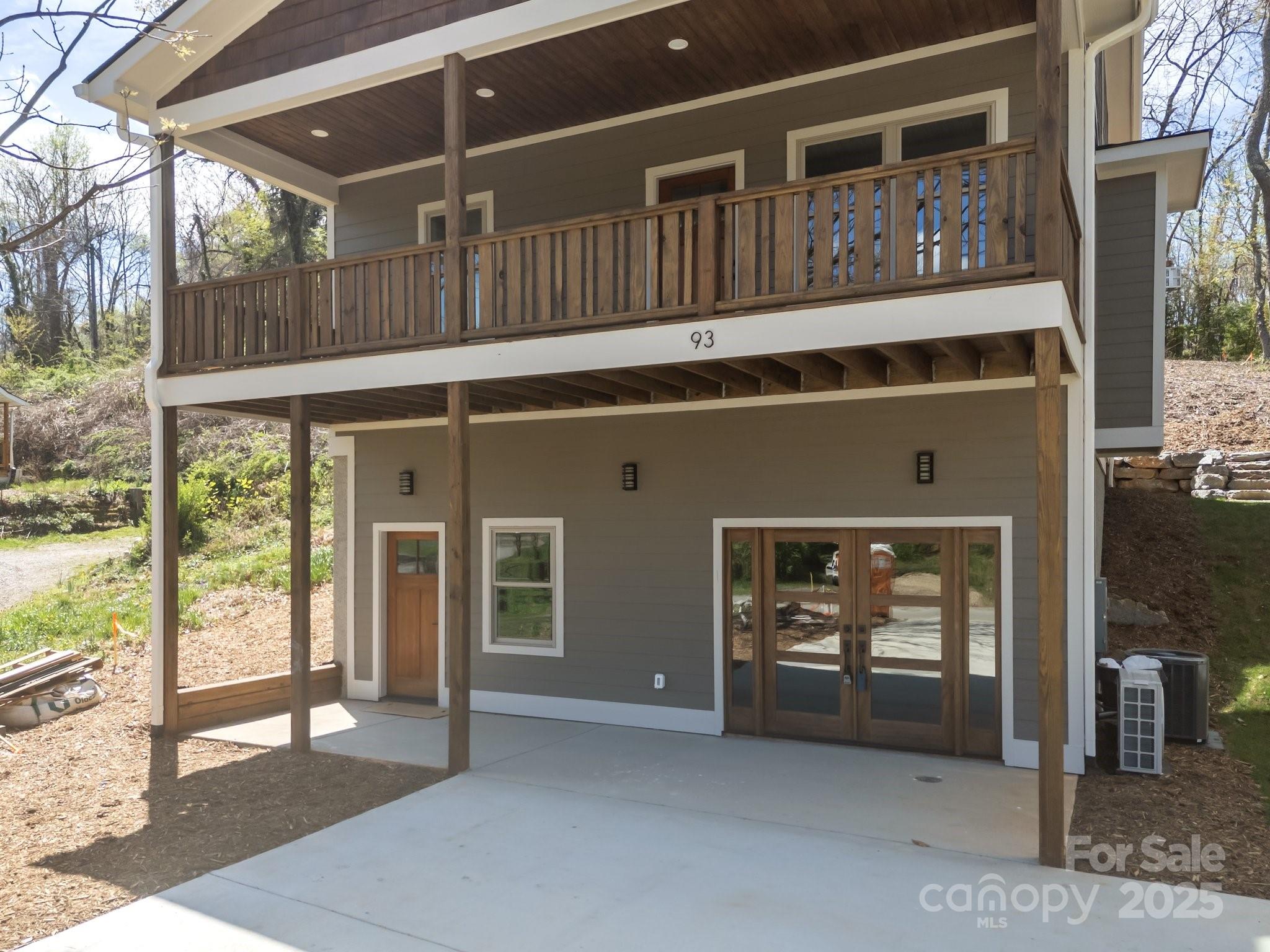 93 Glendale Avenue