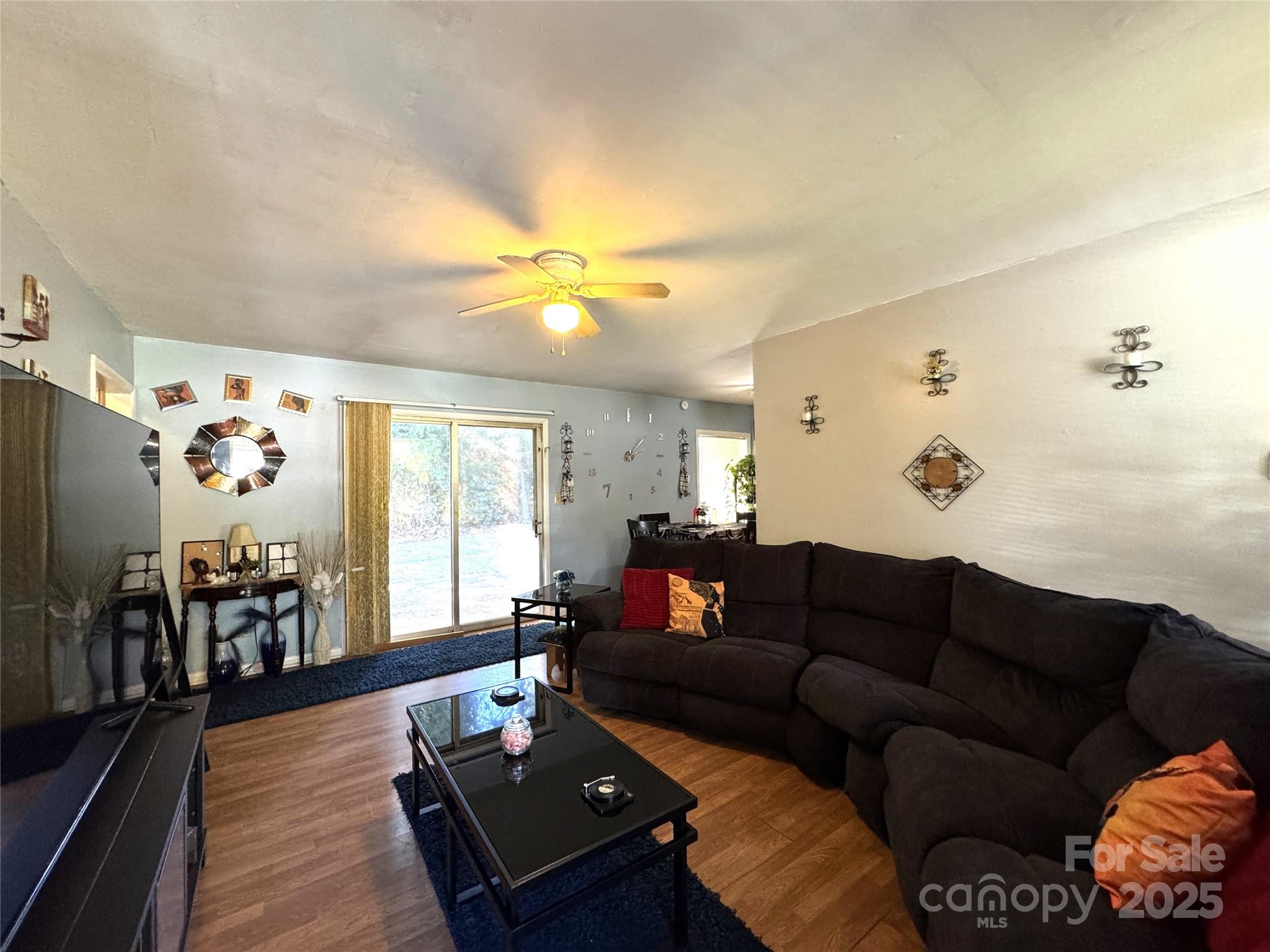552 Blendwood Drive