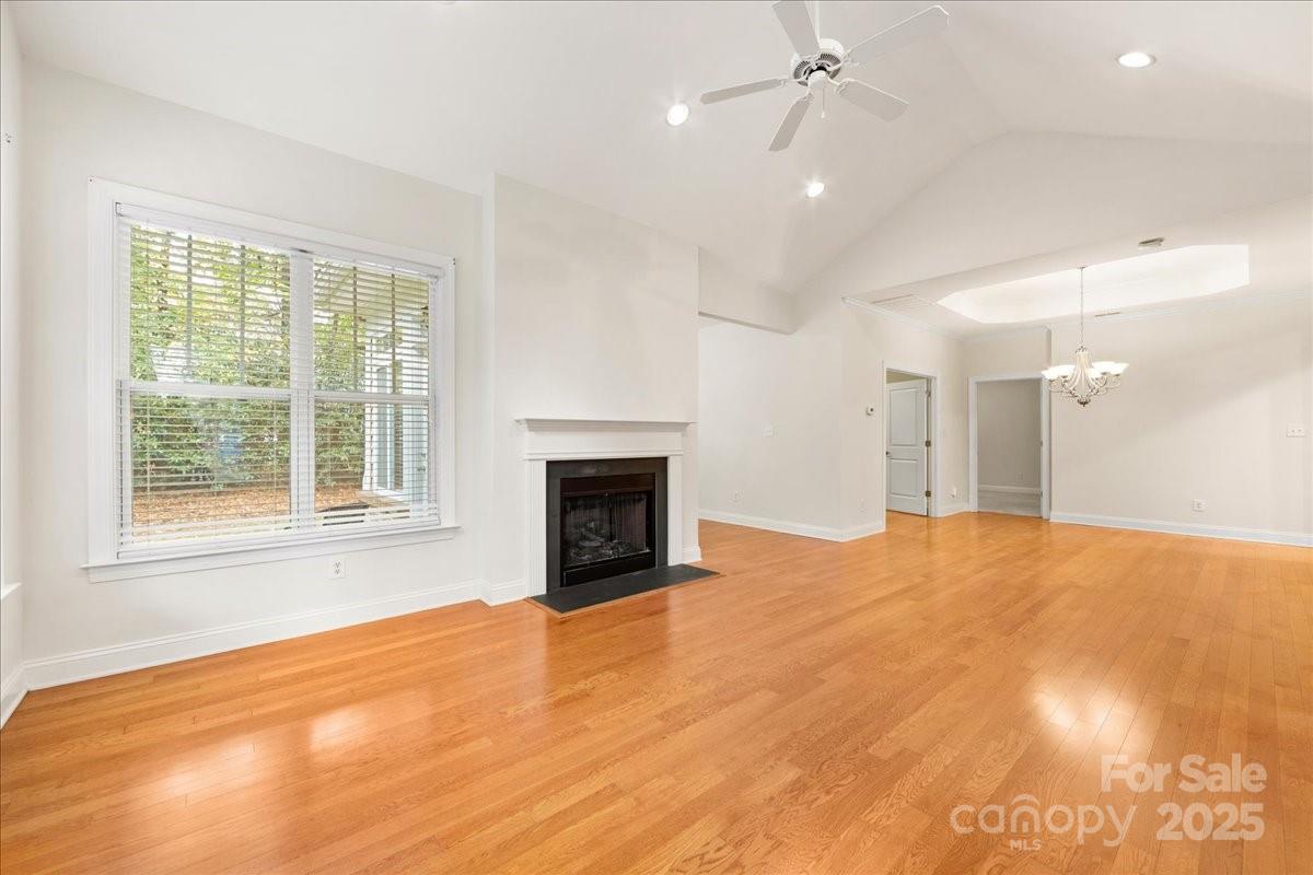 Bella Sera Villas - Residential