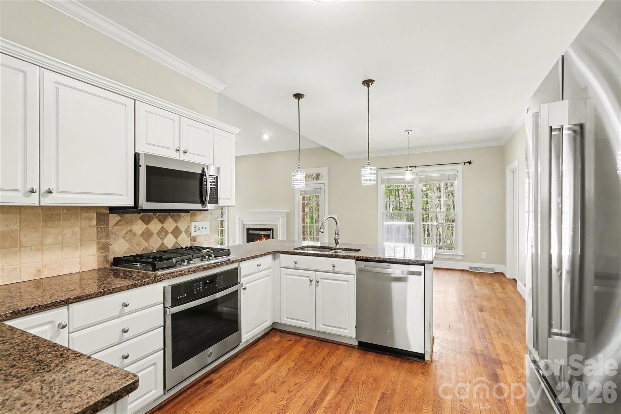 The Harbour At The Pointe - Residential