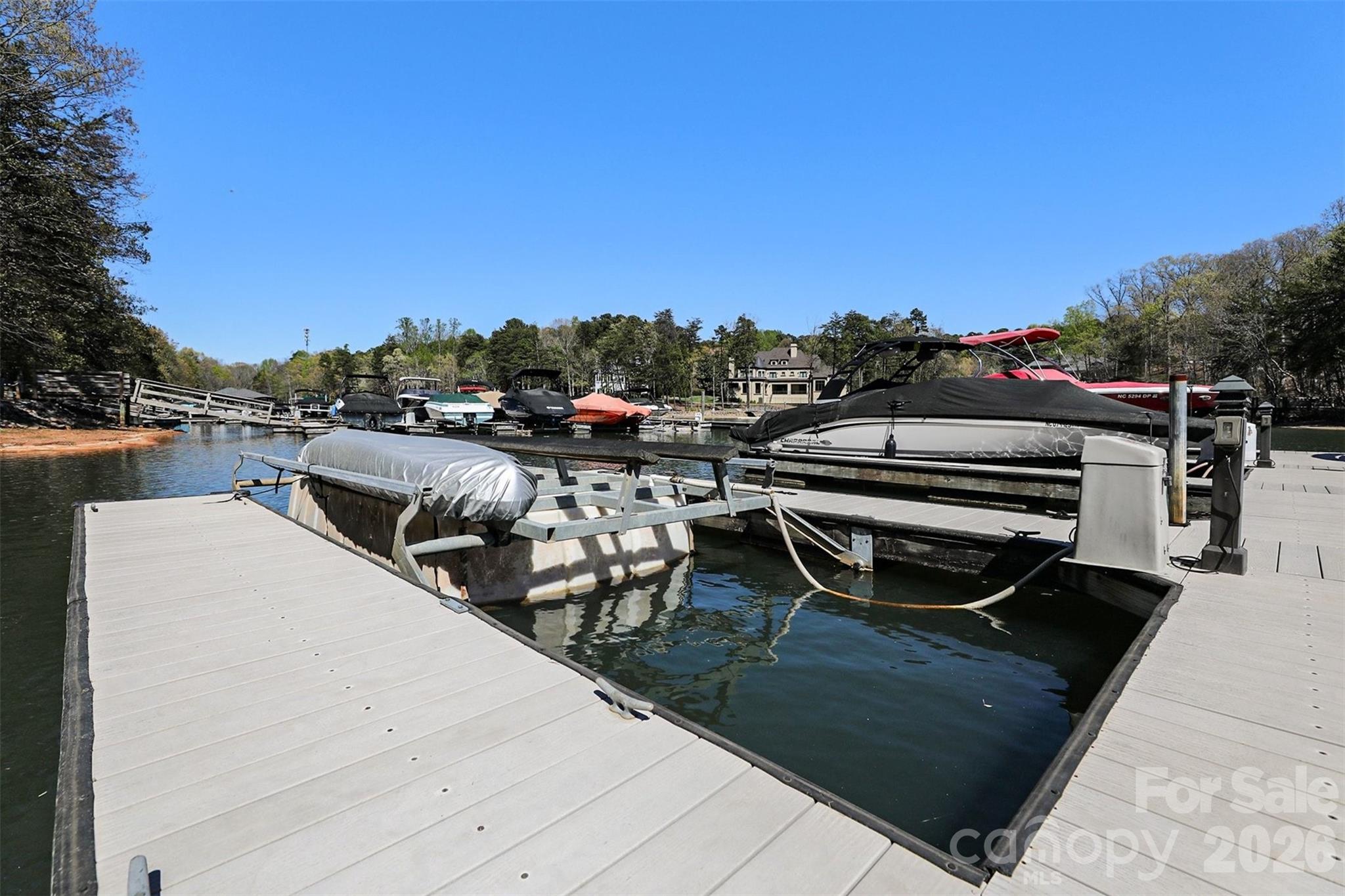 The Harbour At The Pointe - Residential