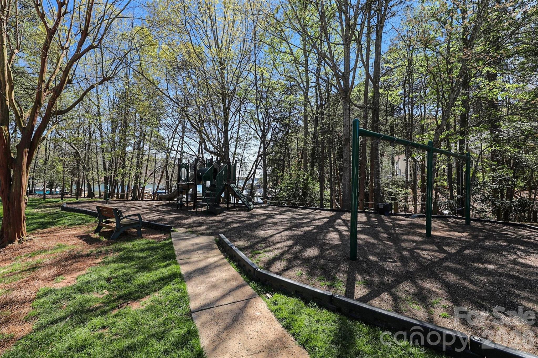 The Harbour At The Pointe - Residential