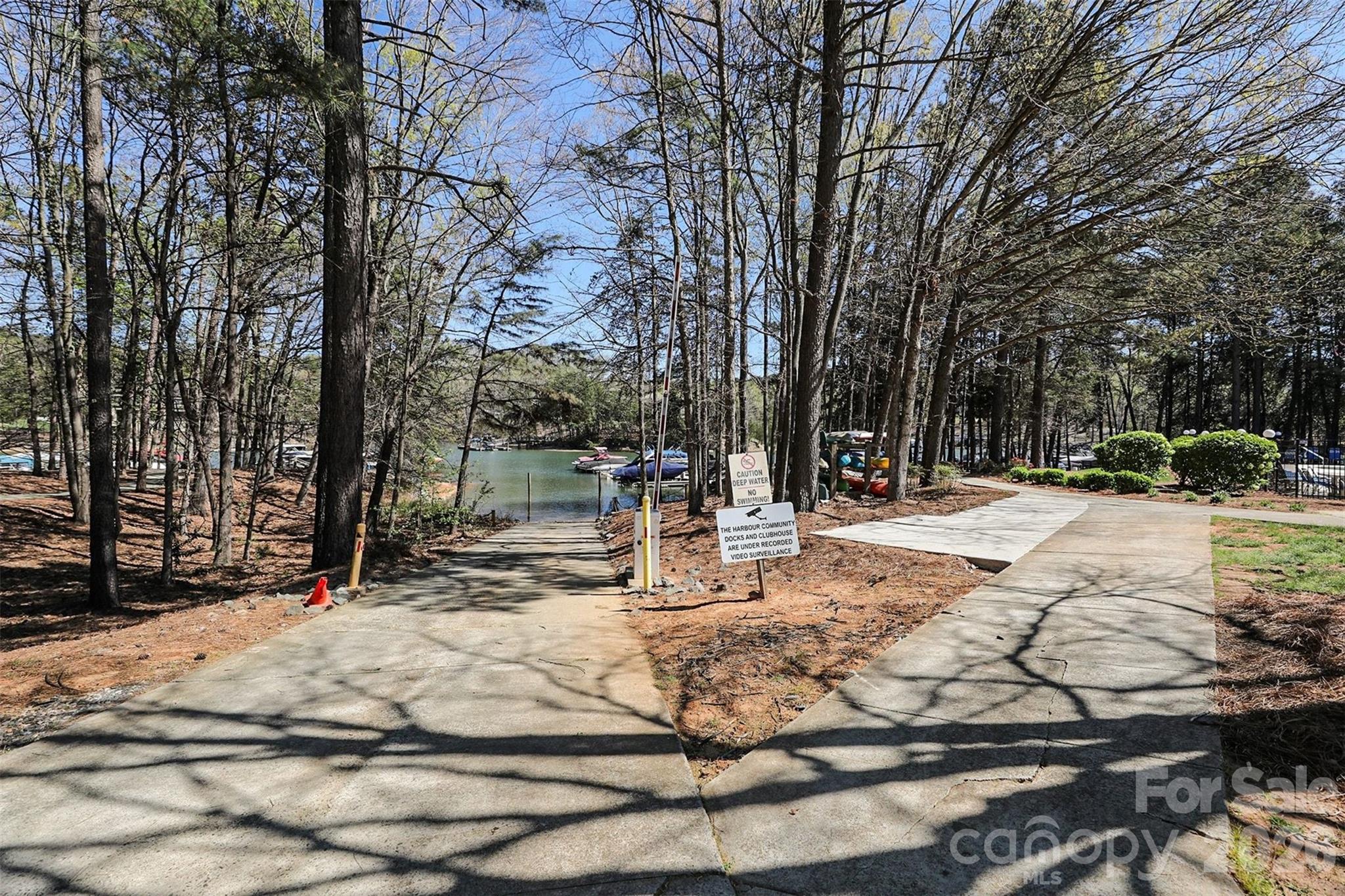 The Harbour At The Pointe - Residential