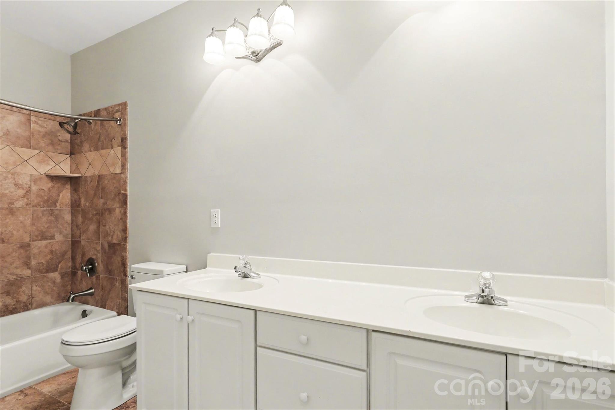 The Harbour At The Pointe - Residential