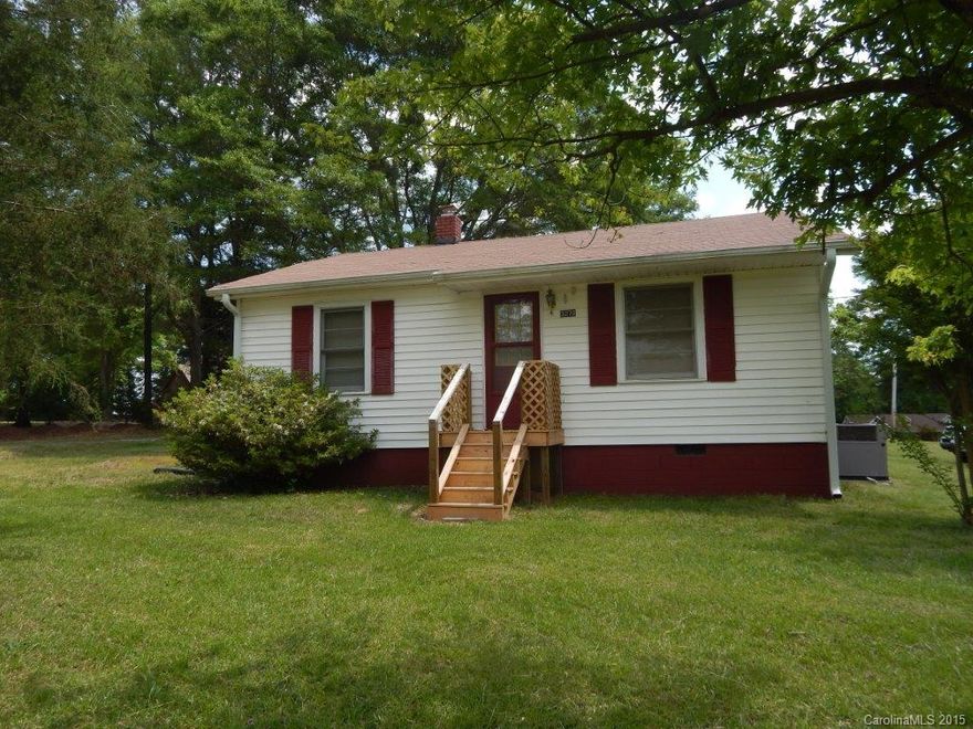 Close to Lesslie Elementary.  Over 1/2 acre, corner lot, 2BR, 1BA, good condition, newer carpet, washer, dryer and refrigerator to remain.  County taxes, detached carport.  Age of home is not known.  Ceiling fans in all rooms.