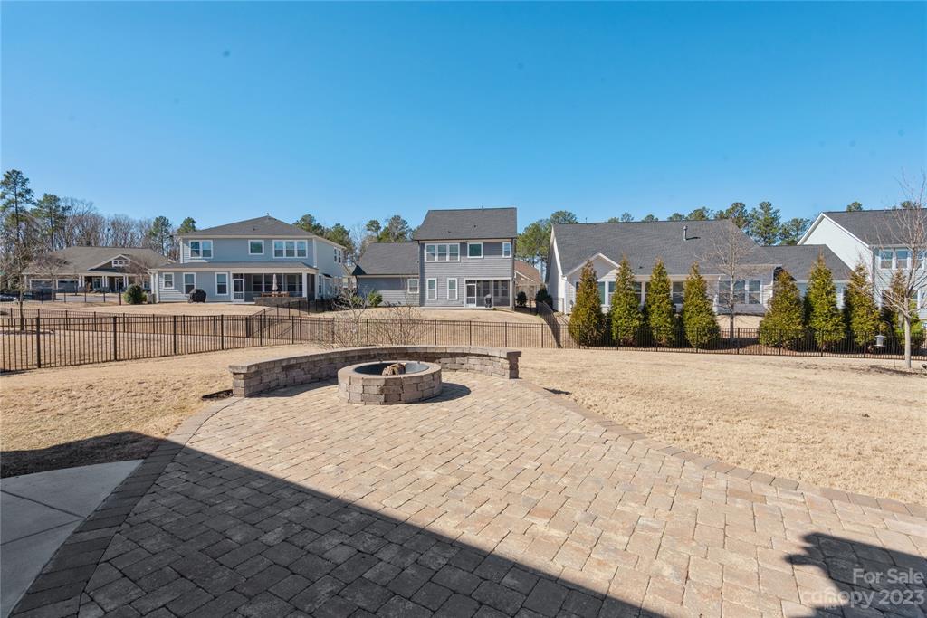 Paddlers Cove - Residential