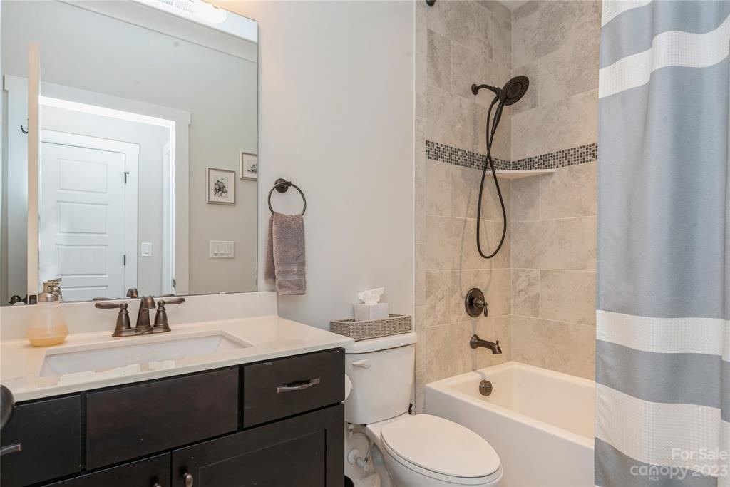 Paddlers Cove - Residential