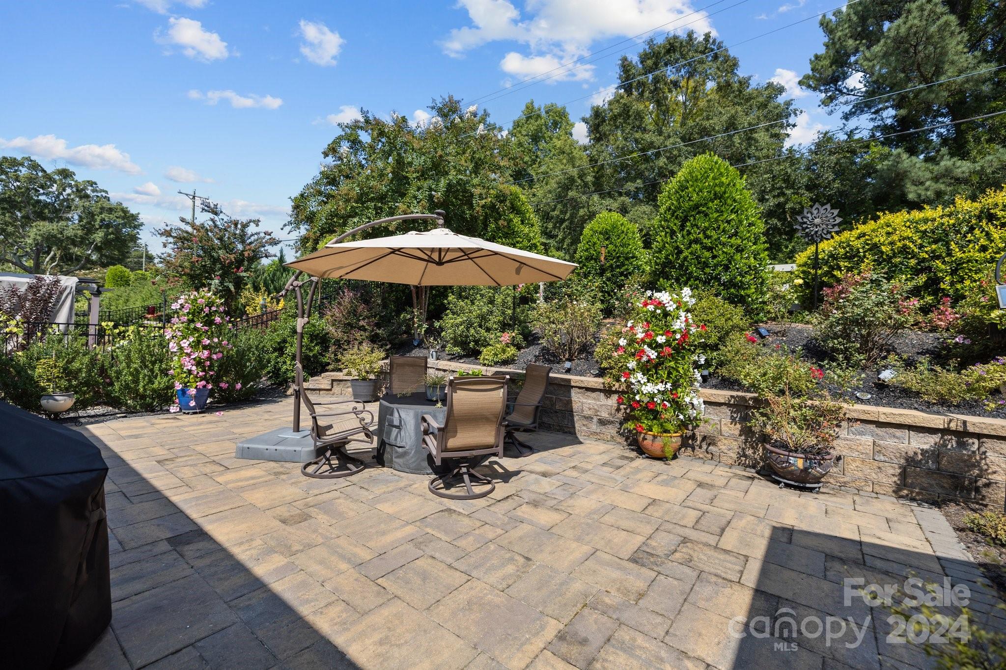 Oakland Pointe - Residential