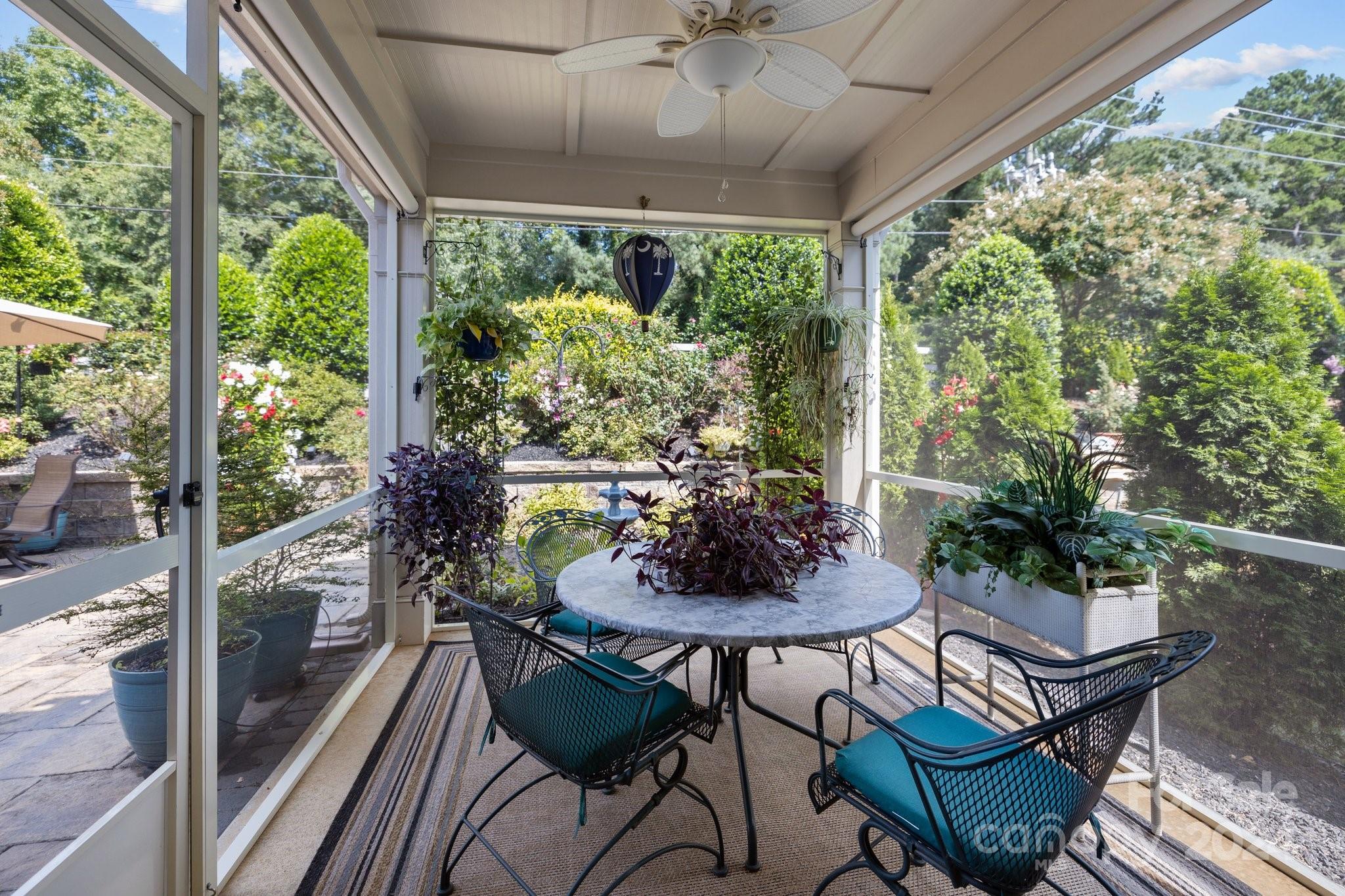 Oakland Pointe - Residential