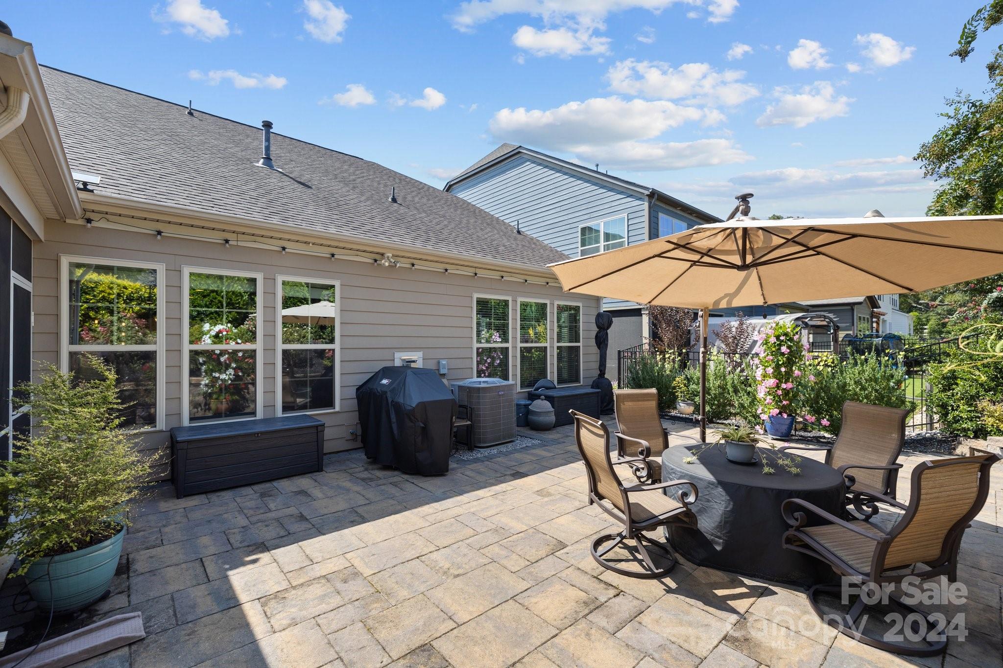 Oakland Pointe - Residential