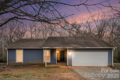 Photo of 11513 Vista Haven Drive, Charlotte, NC 28226 (MLS # 4378232)