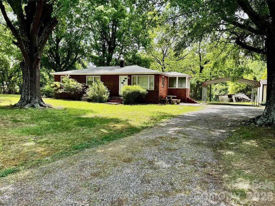 Great home in the country nestled on over an acre of land.  Home is move in ready or you can renovate to your needs. Excellent location with easy access to Hickory, Charlotte and Lake Norman area. Large private backyard and small field.  No city taxes. 3 bedroom and 1 bath. Home has been well maintained with some updates complete. nice outbuilding could be used for numerous hobbies.