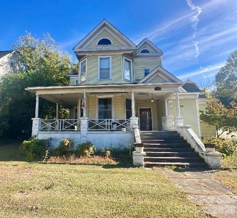 Photo of 115 N Salisbury Avenue, Spencer, NC 28159 (MLS # 4341825)
