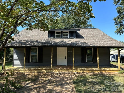 Photo of 1014 8th Street, Statesville, NC 28677 (MLS # 4428447)