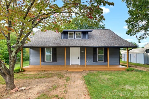 Photo of 1014 8th Street, Statesville, NC 28677 (MLS # 4428447)