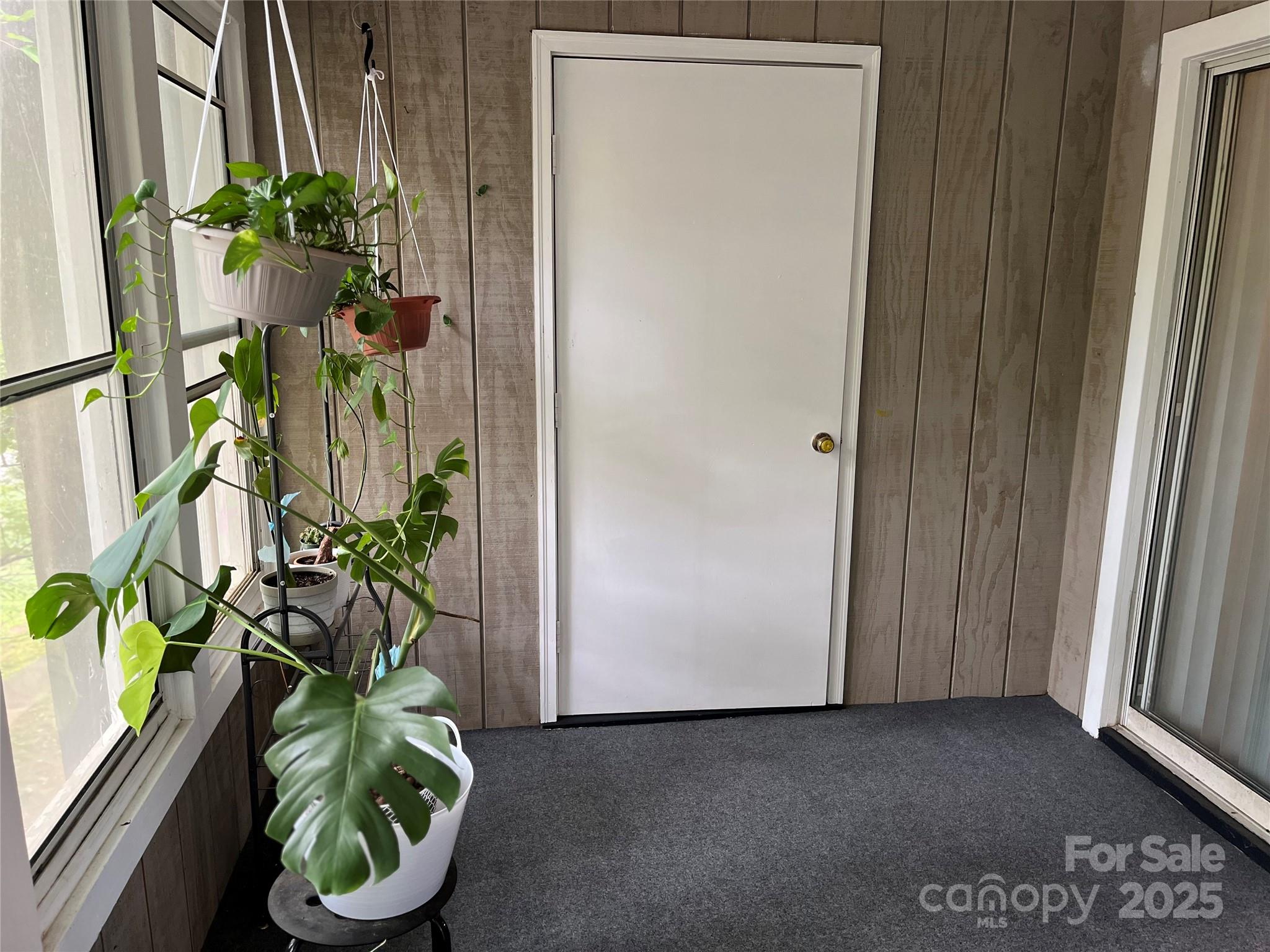 6011 Treetop Court