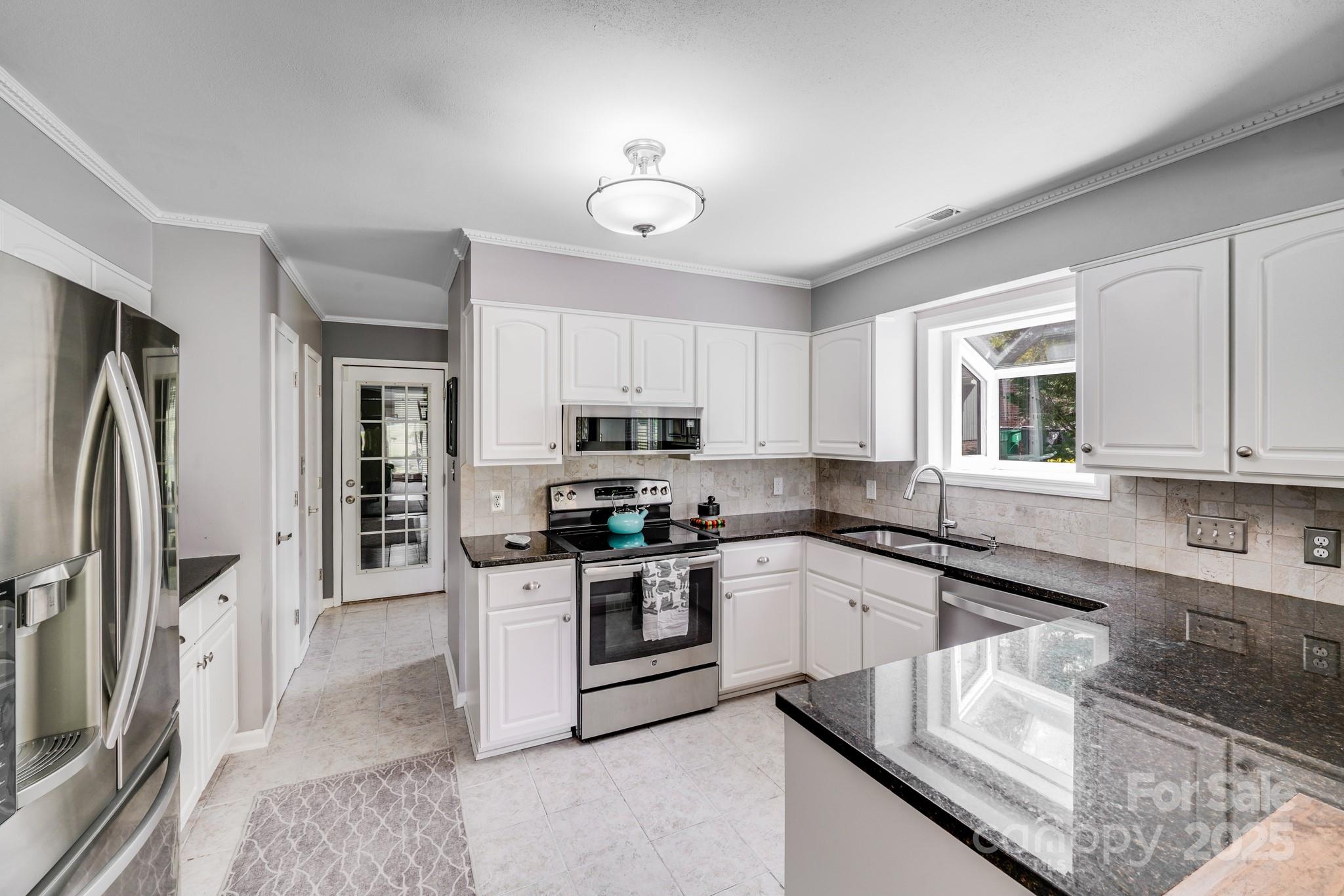 Ridgeloch - Residential