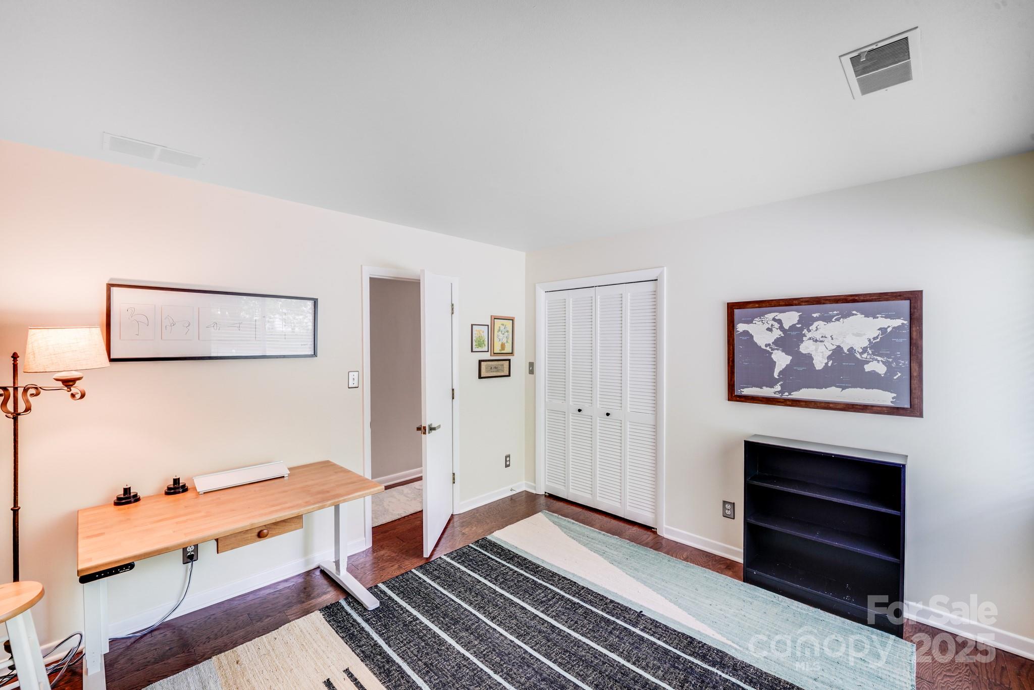 Ridgeloch - Residential