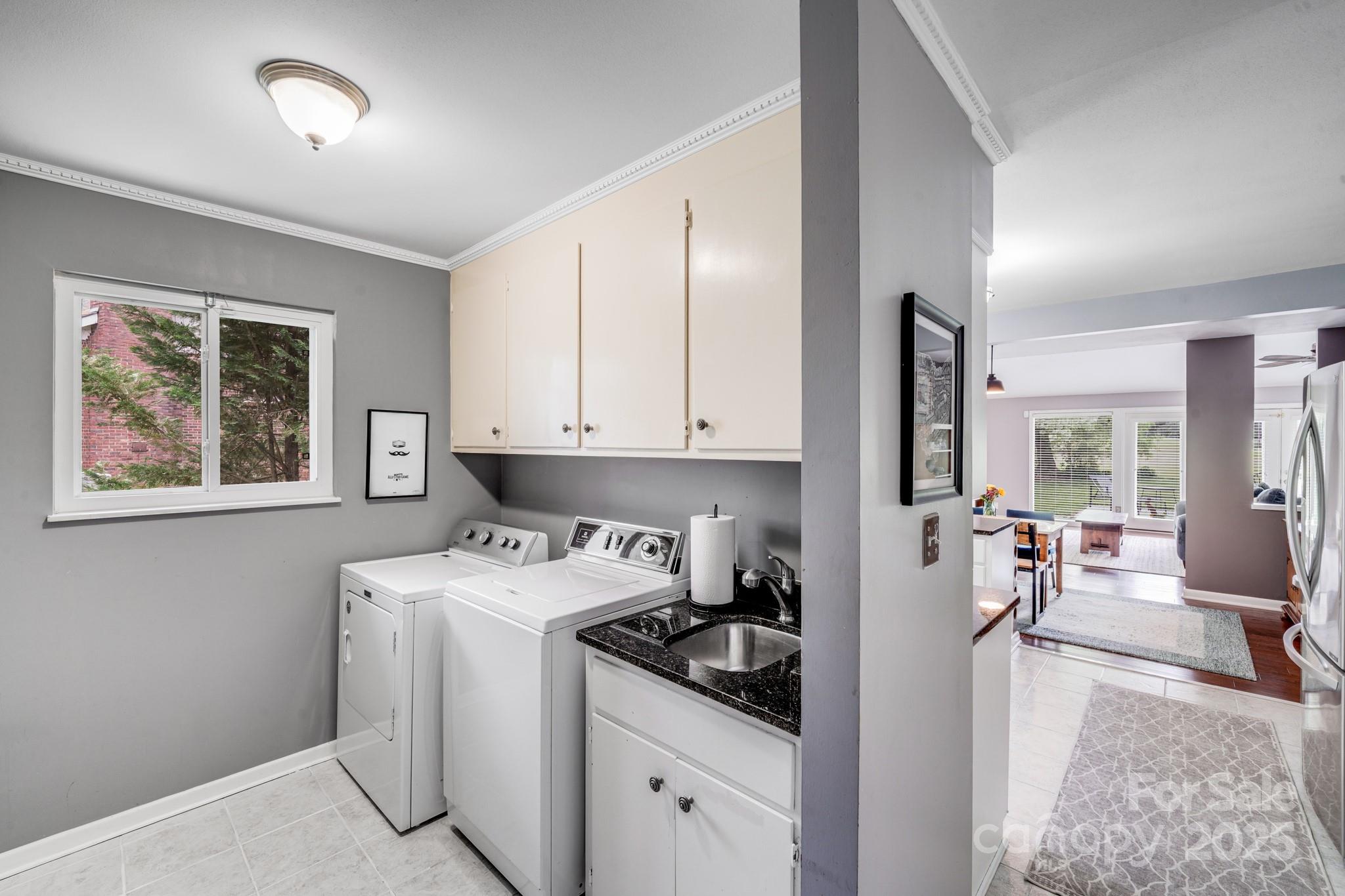 Ridgeloch - Residential