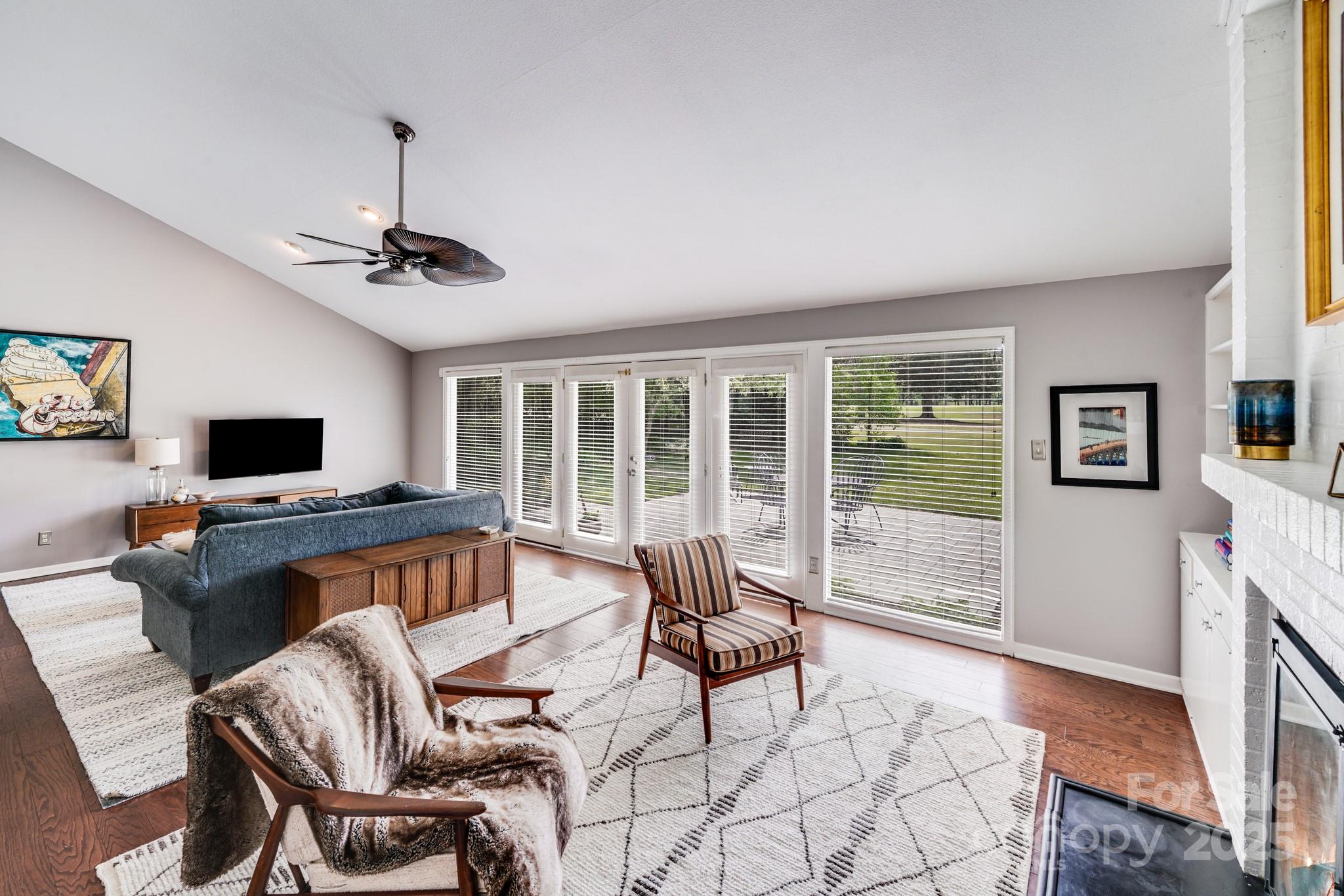 Ridgeloch - Residential