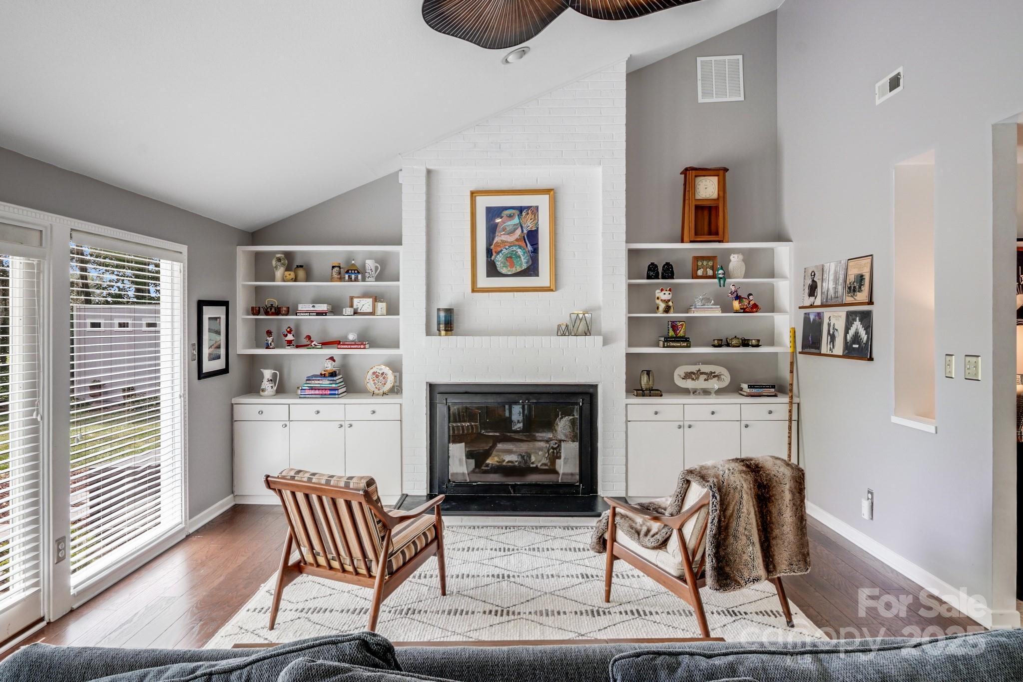 Ridgeloch - Residential