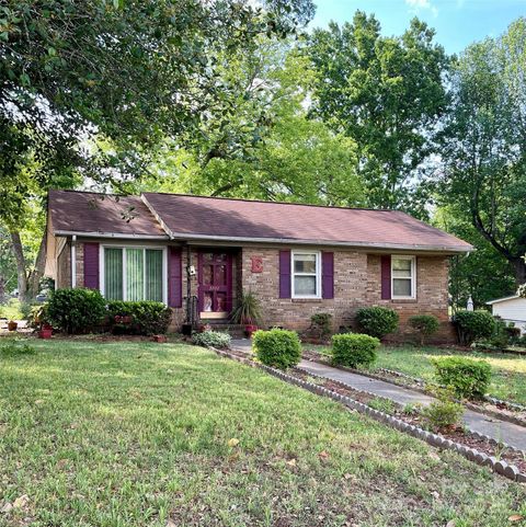 3701 Seaman Drive Charlotte NC 28217
