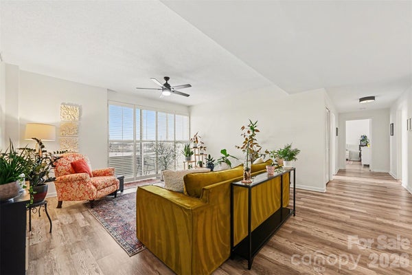 1300 REECE RD APT 520, CHARLOTTE, NC 28209 - Image e3de0b669e8fe74a7b33defe0e84f24e/1638011528