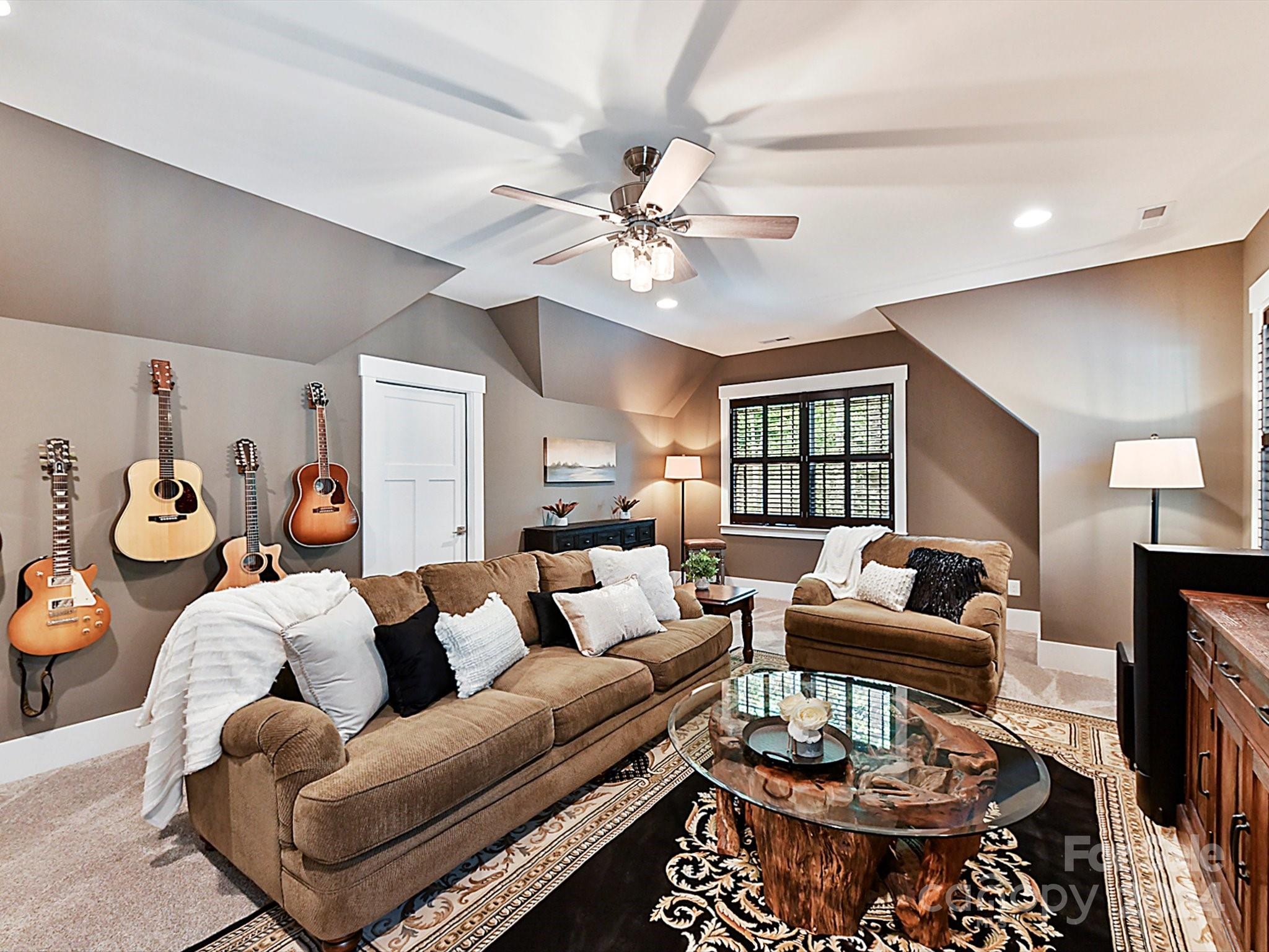 James Plantation - Residential