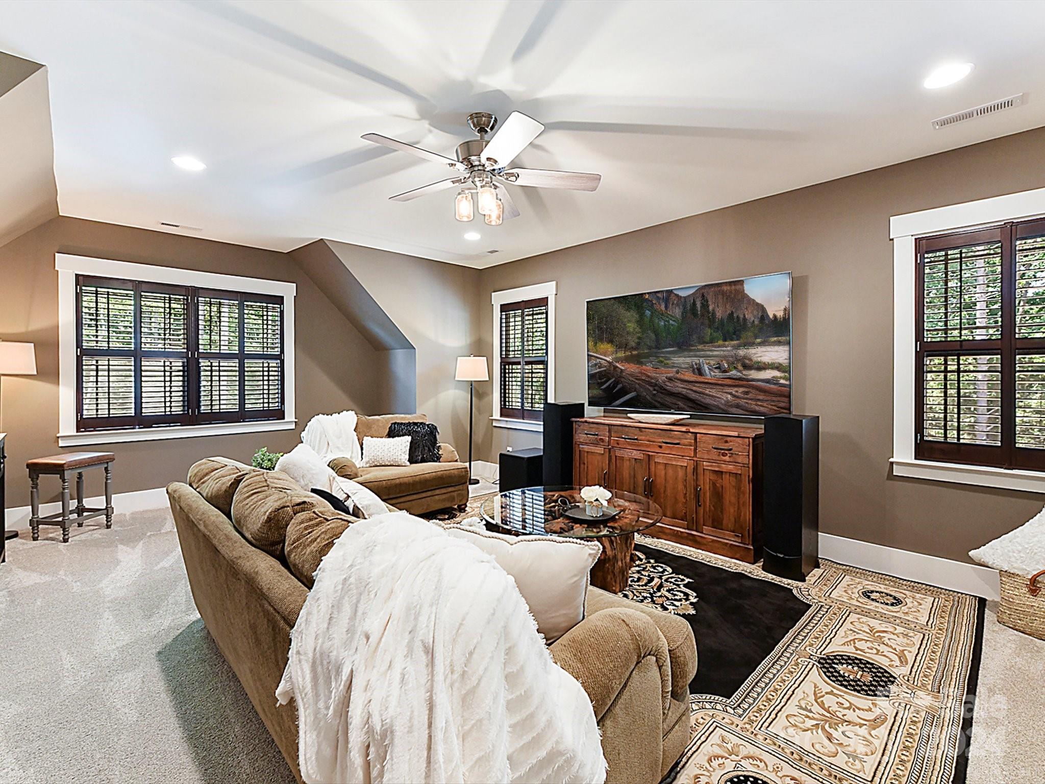 James Plantation - Residential