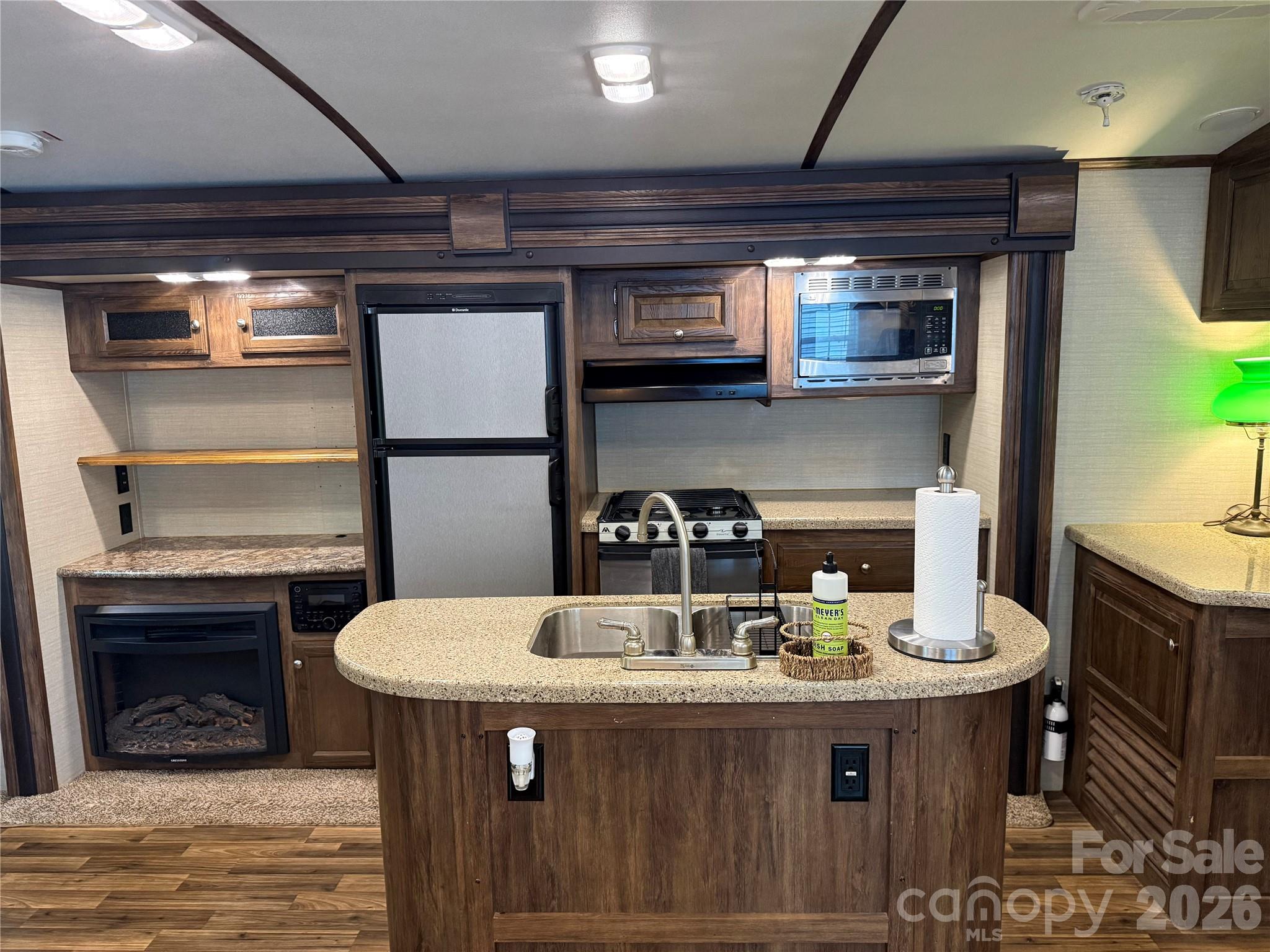 Twin Harbor - Residential