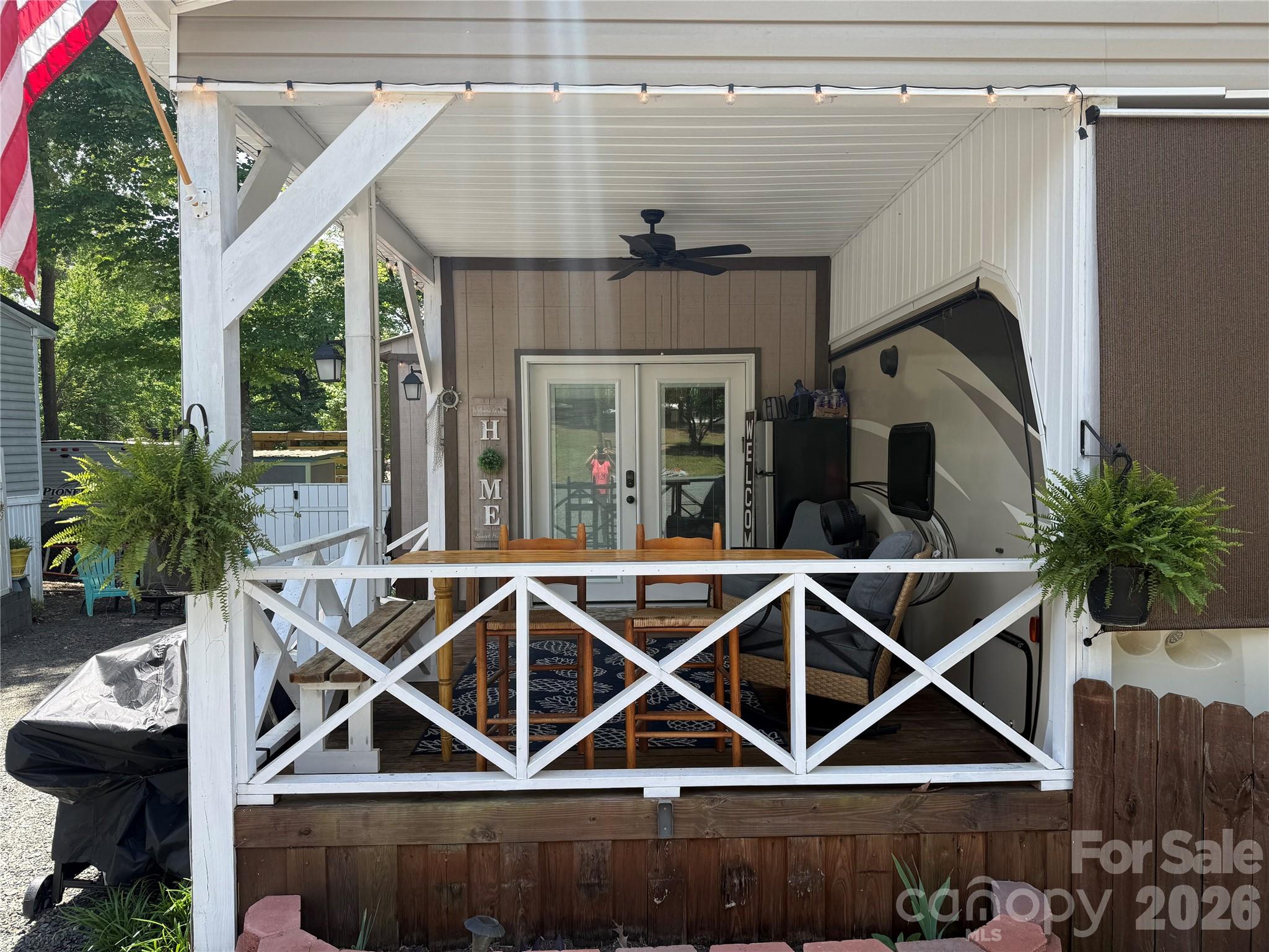 Twin Harbor - Residential