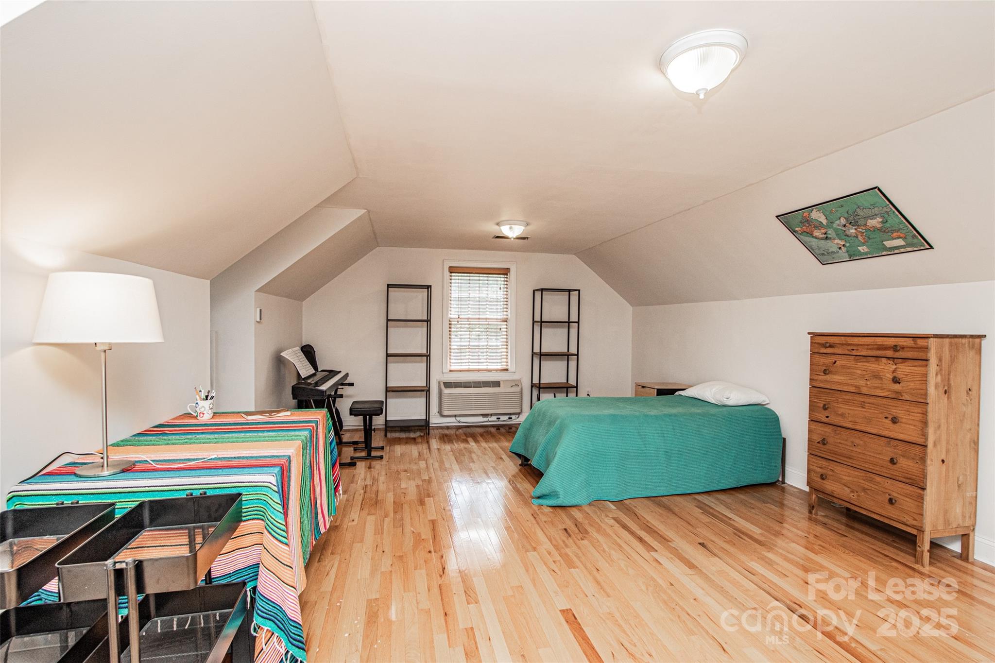 Sturnbridge - Residential Lease