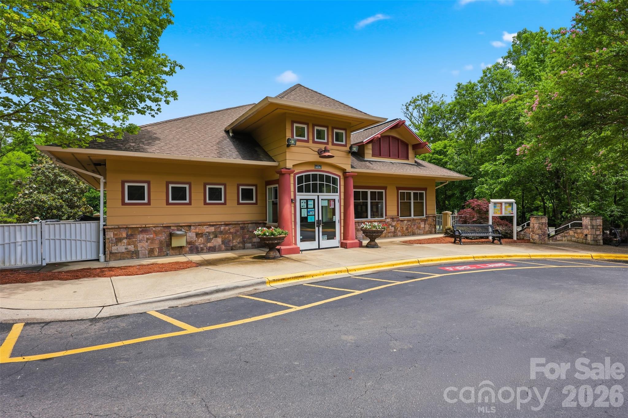 Highland Creek - Residential