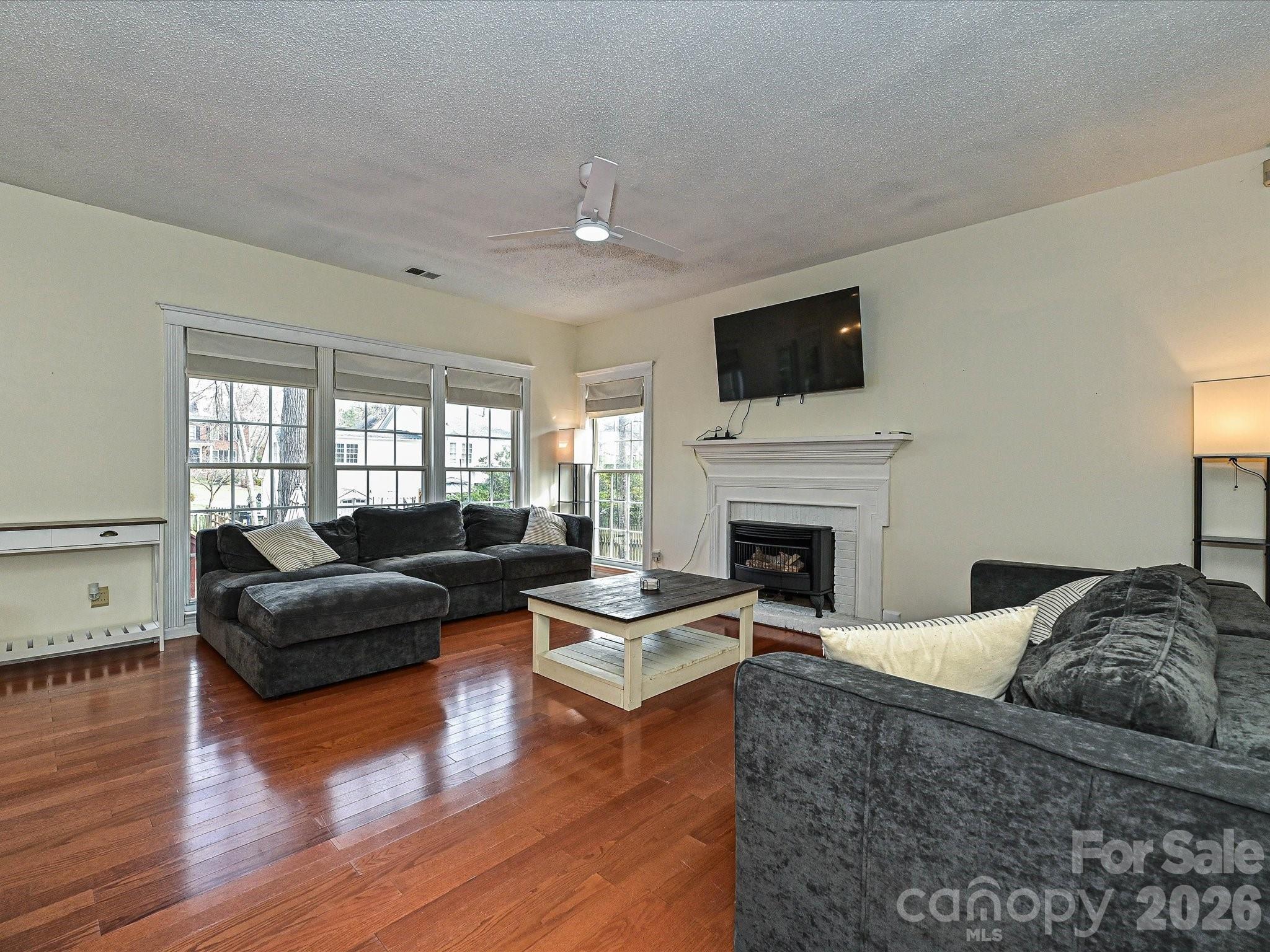 Wynfield Creek - Residential