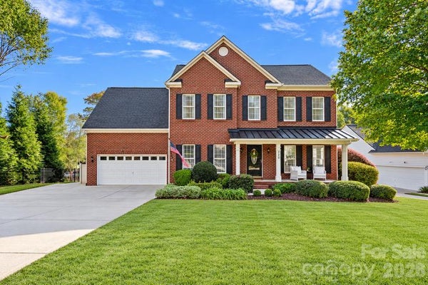 220 CHANDELEUR DR, MOORESVILLE, NC 28117 - Image e3ee2279e401be4b1b0744d15b47dcda/1237141225