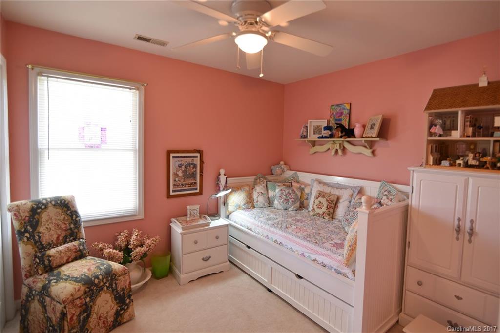 Lakehaven Estates - Residential