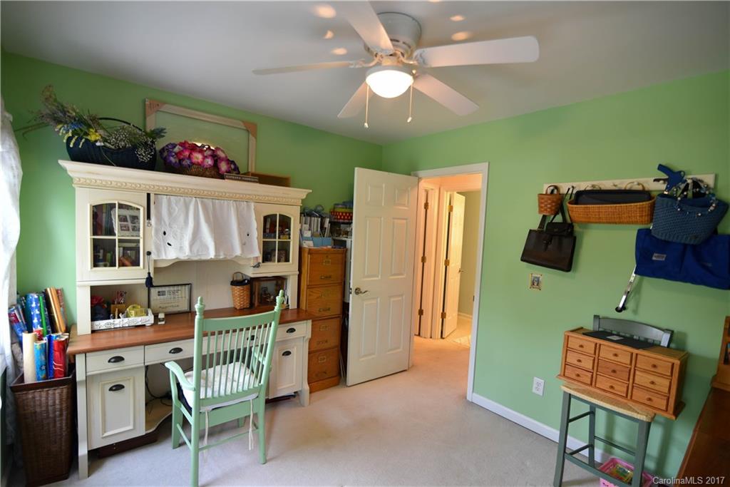 Lakehaven Estates - Residential