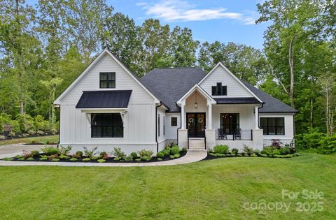 9564 Regent Drive Davidson NC 28036