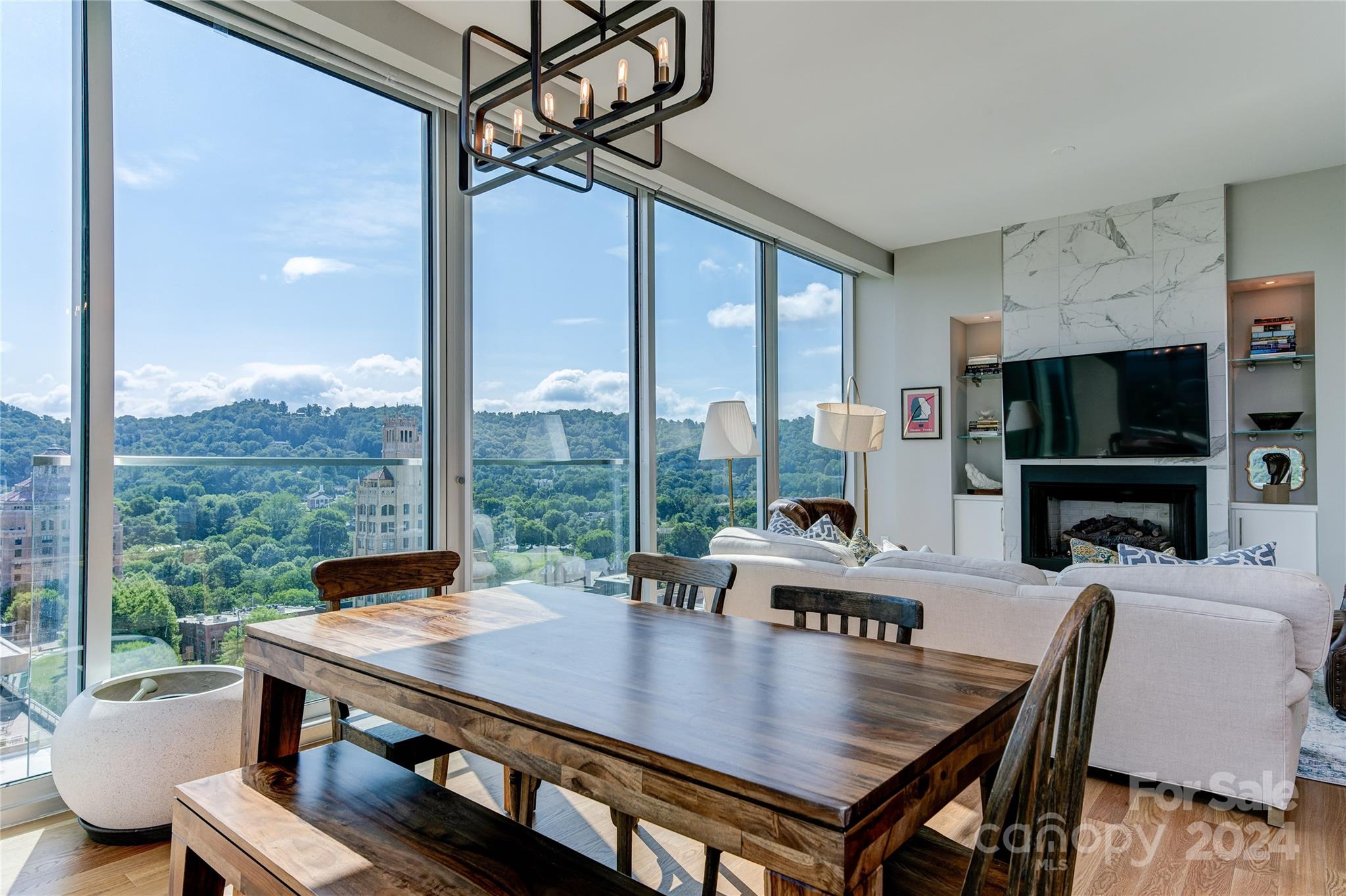 Asheville Arras Residence - Residential