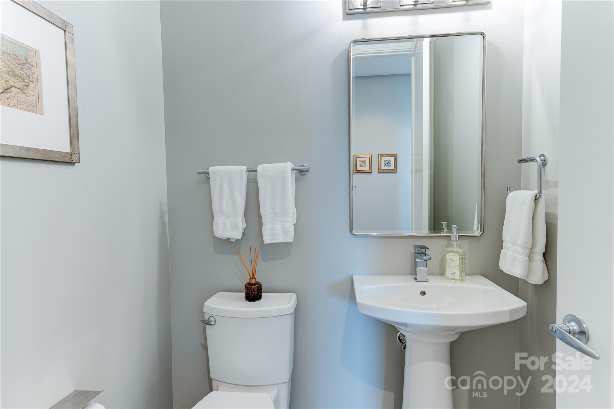 Asheville Arras Residence - Residential