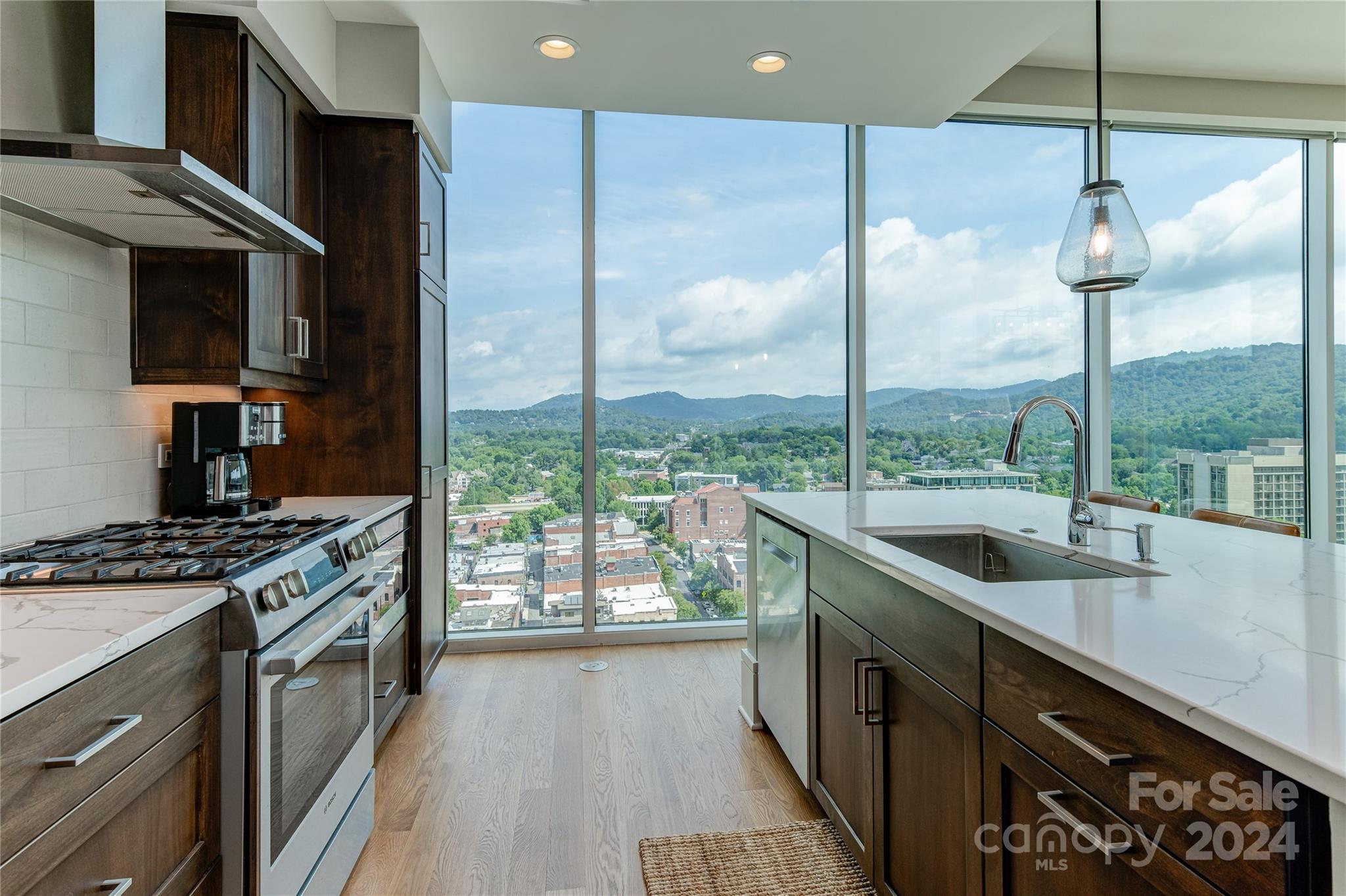 Asheville Arras Residence - Residential