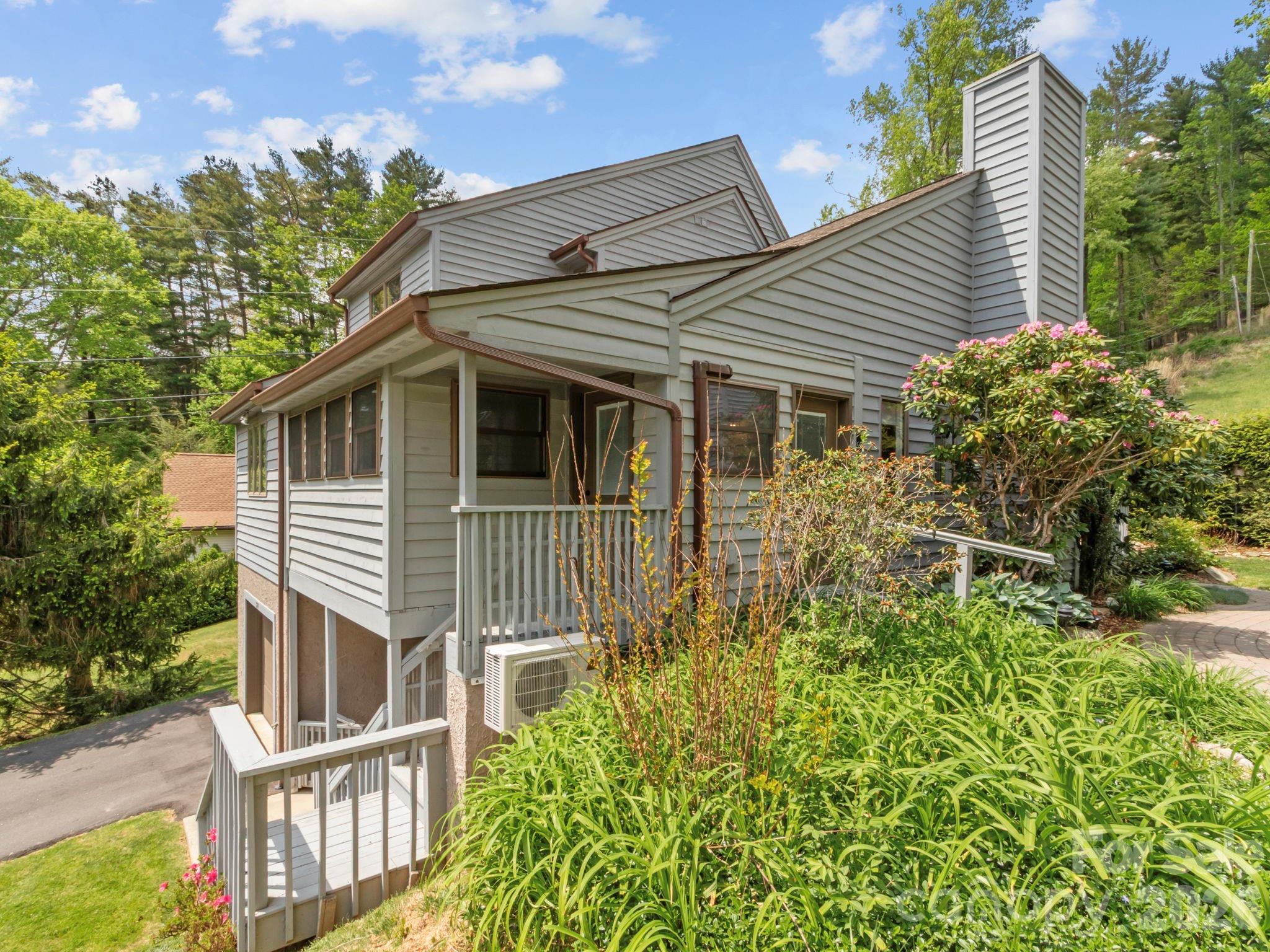 Seven Pines - Residential