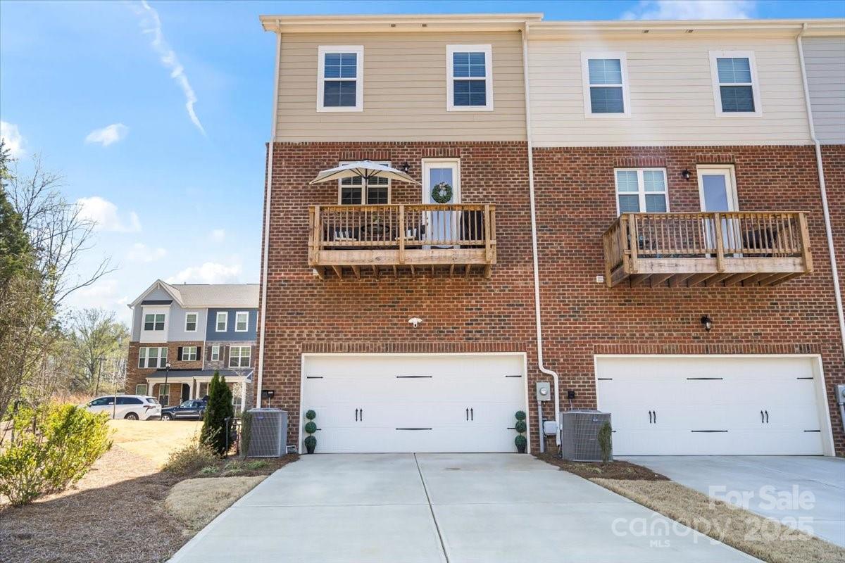 Charlotte, North Carolina 28227, United States, 4 Bedrooms Bedrooms, ,4 BathroomsBathrooms,Residential,Active,186058