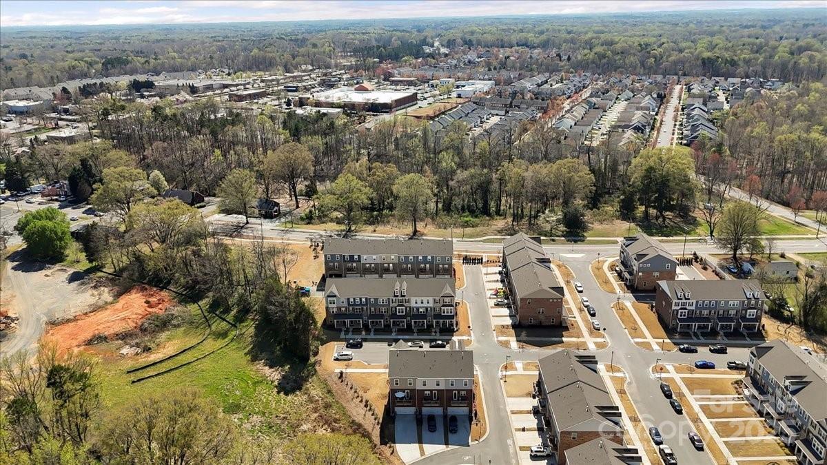 Charlotte, North Carolina 28227, United States, 4 Bedrooms Bedrooms, ,4 BathroomsBathrooms,Residential,Active,186058