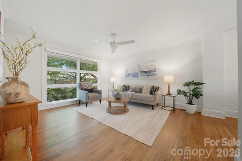 Photo of 4583 Woodlark Lane, Charlotte, NC 28211 (MLS # 4300827)