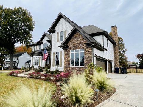 18745 Bluff Point Road Cornelius NC 28031