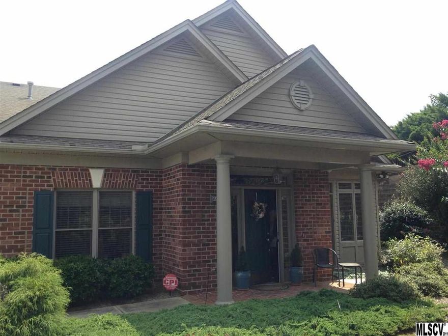 Gated Retirement Community with clubhouse and pool offers convenient access to shopping, medical facilities, and restaurants. Corner unit with lots of privacy. Laminate & carpeted floors. Partial floored, Walk-up attic storage. 55+ Community.  HOA = $220/month