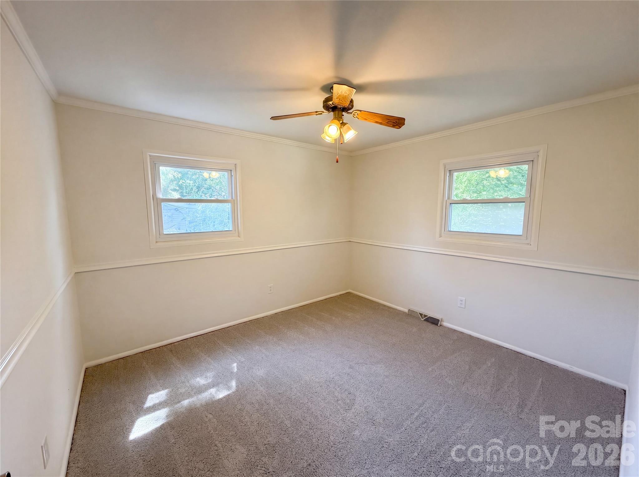 1508 W Colonial Drive